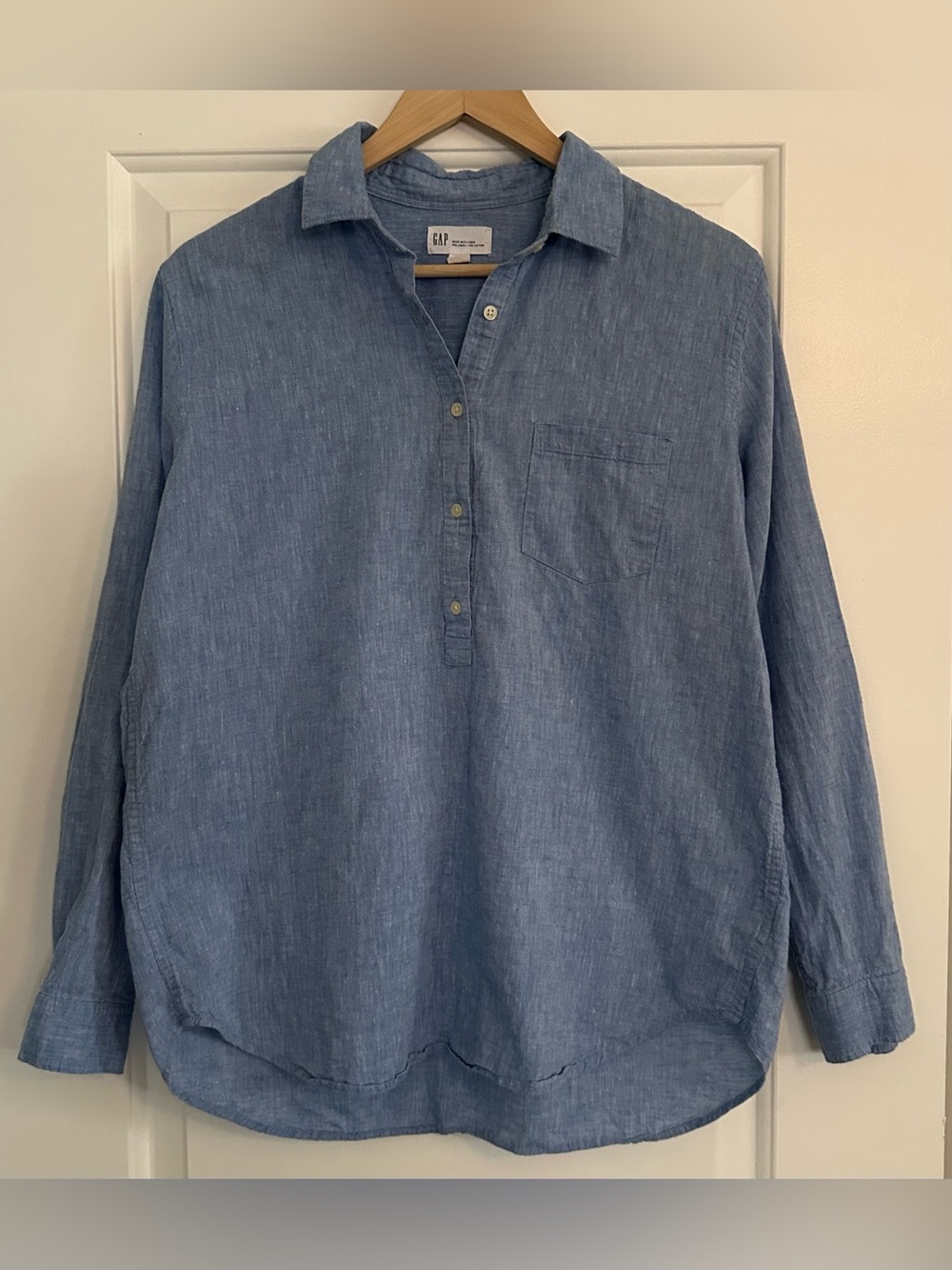 Gap Linen & Cotton Popover Shirt, Size Medium, Blue - Picture 2 of 7